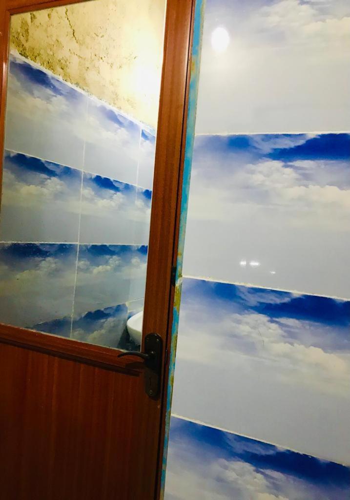 Jaga'S Hill Homestay Канди Номер фото