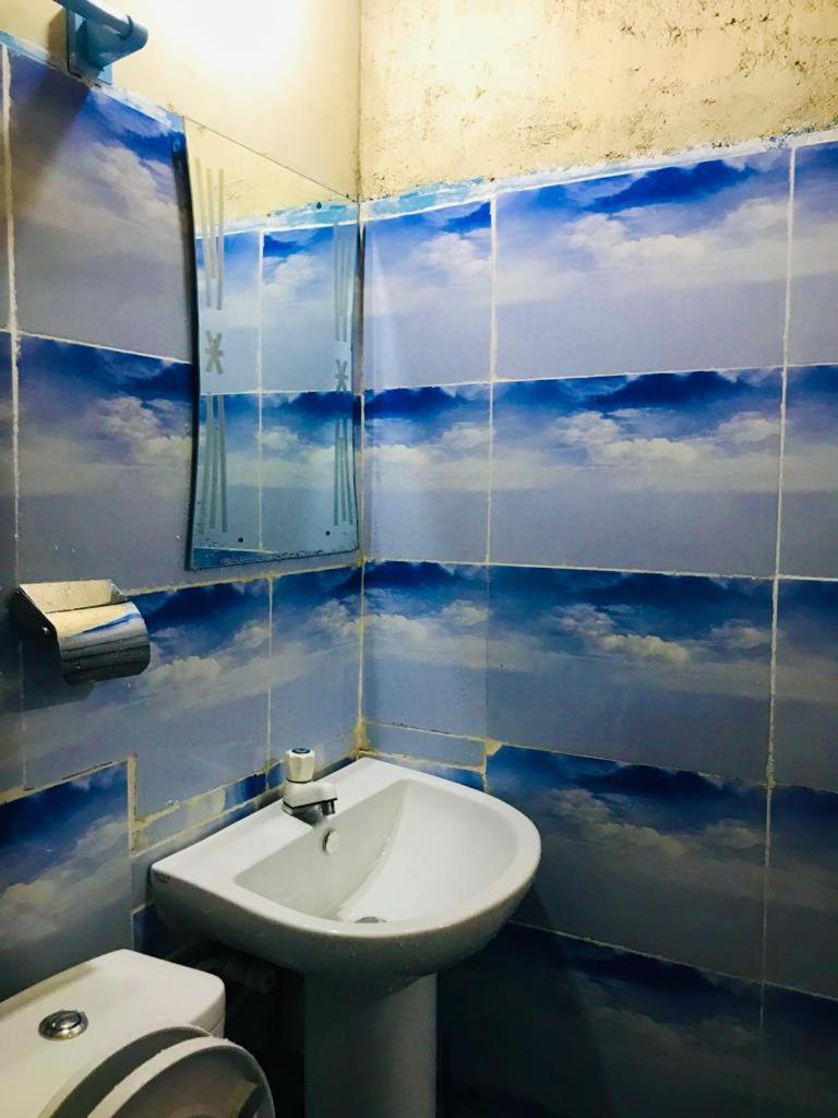 Jaga'S Hill Homestay Канди Номер фото