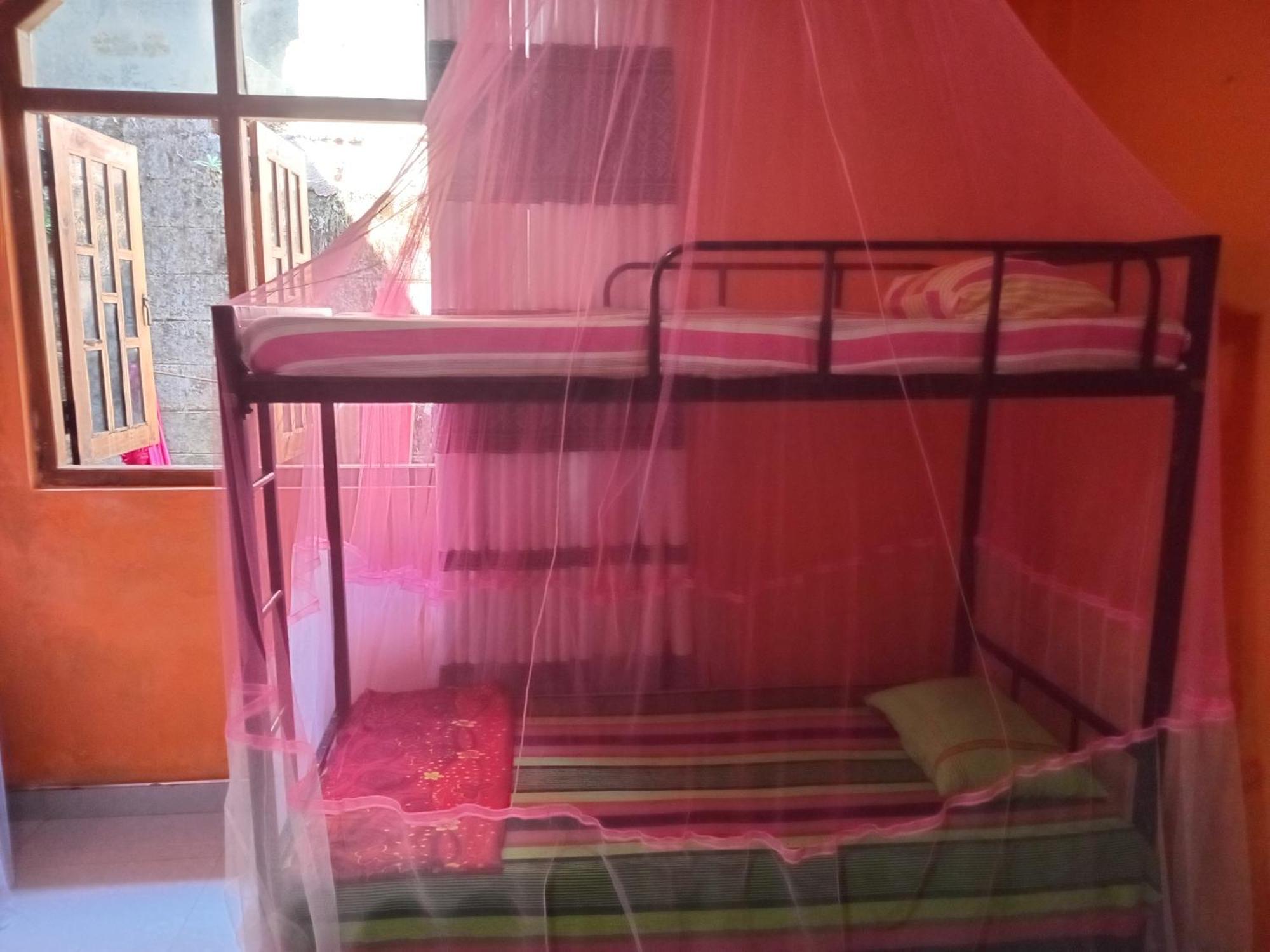 Jaga'S Hill Homestay Канди Номер фото